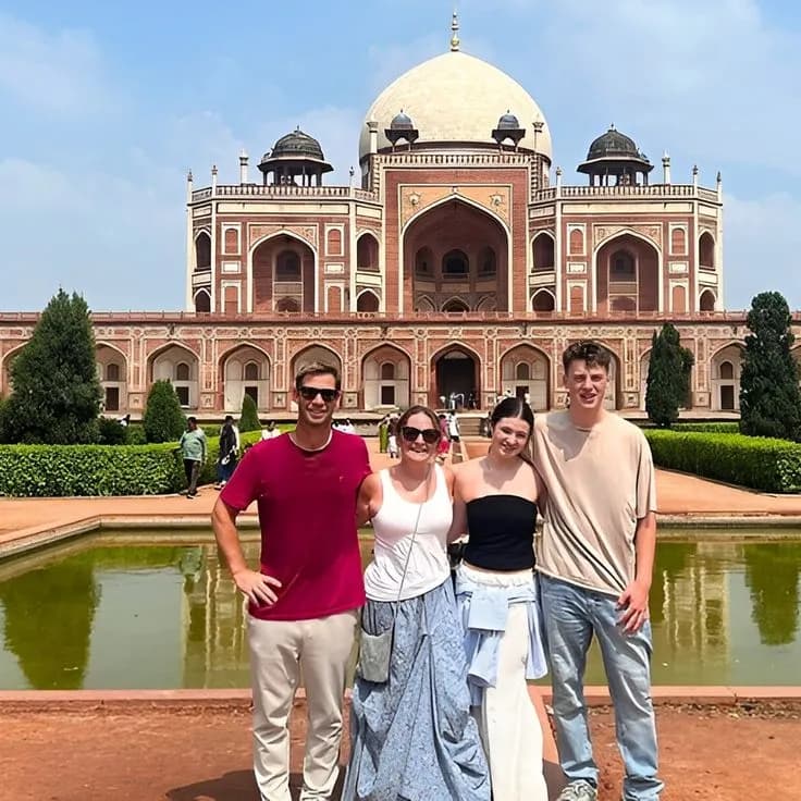 Roots Journey: Show Your Children India (Golden Triangle) 3