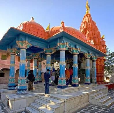 Multi-Faith Golden Triangle | Experience My India image 4